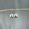 Boucles d'oreilles en porcelaine, façonnées et peintes à la main