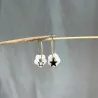 Boucles d'oreilles en porcelaine, façonnées et peintes à la main