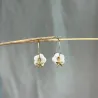 Boucles d'oreilles en porcelaine, façonnées et peintes à la main