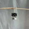 Boucles d'oreilles mini fleurs noires - étoiles dorées