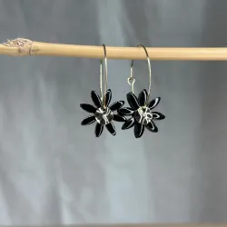 Boucles d'oreilles en porcelaine, façonnées et peintes à la main